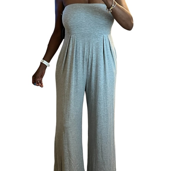 Halter Top Grey Wide leg Romper Swimsuit Cover up Size: Medium - Picture 3 of 11